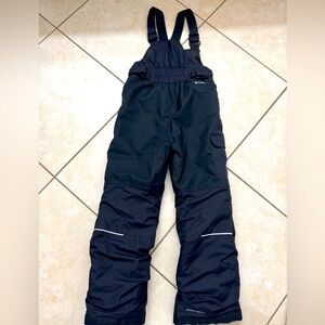 Columbia Powder Turner Suspender Pants
Liked New 
Size M  10/12